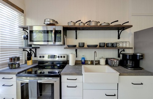 Starkville Haus | Super Cute Studio - New 2023 Football Rates!