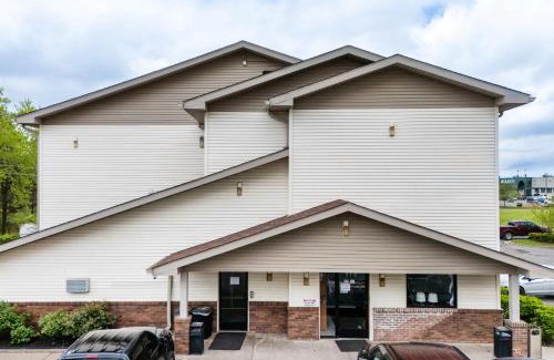 Lansing Hotel | Super Inn by OYO Lansing MI