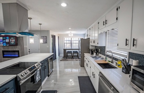 Church Street Haus | Super Luxurious House