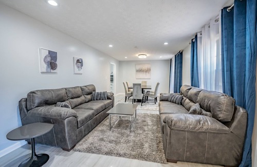 Church Street Haus | Super Luxurious House