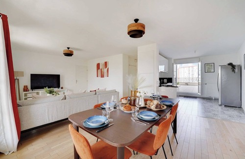 Puteaux Wohnung | Superb 3BR with Terraces – Puteaux La Défense