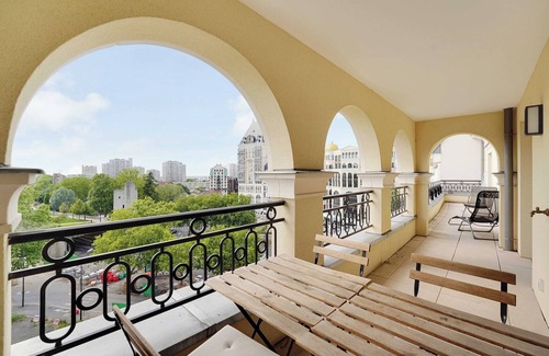 Puteaux Wohnung | Superb 3BR with Terraces – Puteaux La Défense