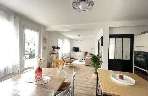 Vaux-les-Saint-Claude Wohnung | Superbe appartement avec salle de jeux