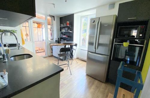 Bellegarde-sur-Valserine Wohnung | Superbe appartement avec jardin et parking