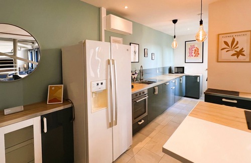 Lons-le-Saunier Wohnung | Superbe Loft 160 m2, Pièce de vie 80 m2 Avec 3 Chambres et 2 Salles de Bain