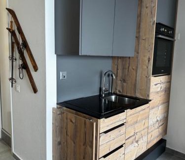 Anzere Wohnung | Superbe studio Anzère, rénové, au pied des pistes