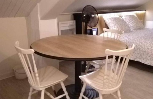 Arbois Wohnung | Superbe studio en résidence rue de courcelles