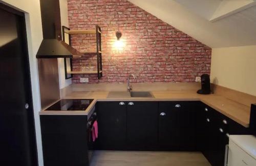 Arbois Wohnung | Superbe studio en résidence rue de courcelles