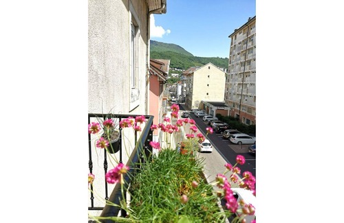 Bellegarde-sur-Valserine Wohnung | Superbe T2 Plein Centre Ville, Parking Gratuit