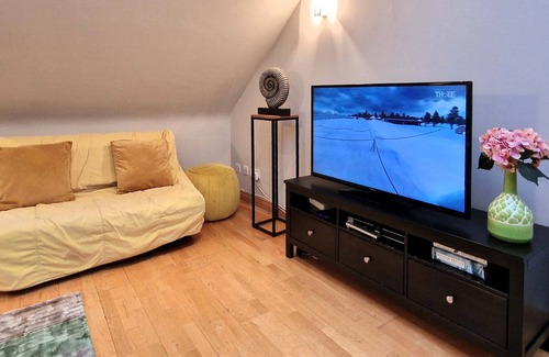 Grand Canal Dock Haus | Superbly located! Bright and Airy Mews.