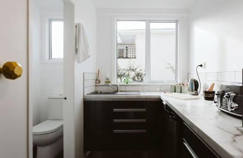 Rewa Villa | Surf's Up - pet-friendly Fitzroy lifestyle home