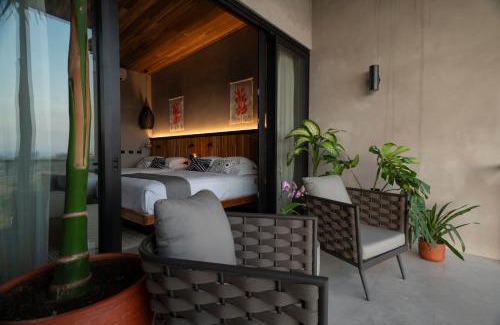 Jaco Kabine | Surf Synergy All-Inclusive Surf and Wellness Retreat