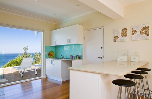 Whale Beach Haus | Surfs Up Whale Beach