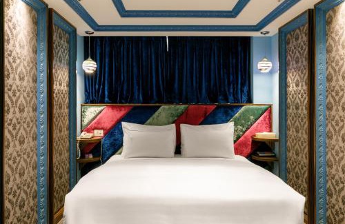 Xinzhuang Hotel | Surreal Motel