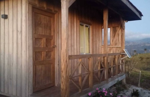 Cerro Plano Kabine | Sustainable Solar House, Ultra-low Carbon Footprint, pet-friendly!