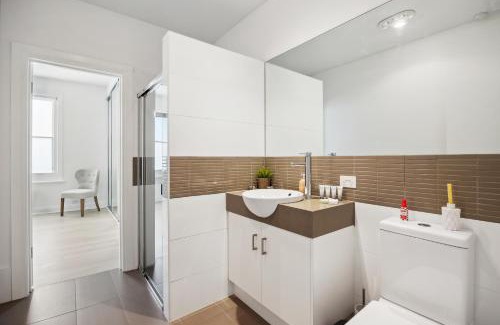 Henley Beach Wohnung | Swainson at Del Monte