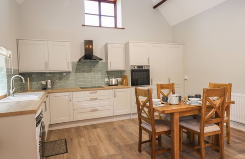 Chipping Sodbury Hütte | SWALLOW BARNS, family friendly, with a garden in Chipping Sodbury