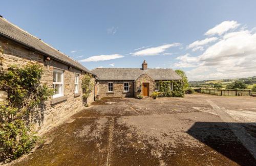 Durham Haus | Swallows’ Barn