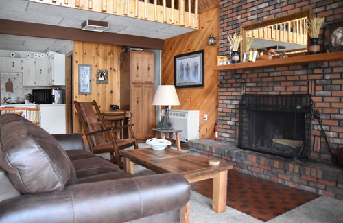 Bigfork Haus | Swan Lake House - 100 Meter von Wasser-2bd 2bath