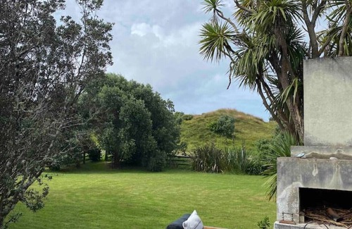 Tryphena Haus | Swanfork - The Hamptons House meets Medlands Bach