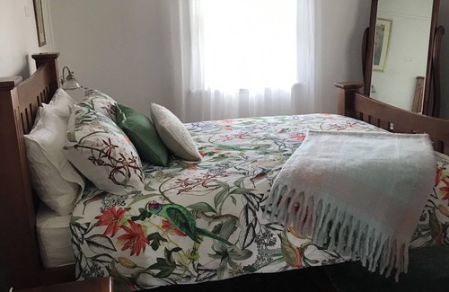 Swanpool Sonstige | Swanpool country stay, close to the Victorian high country.