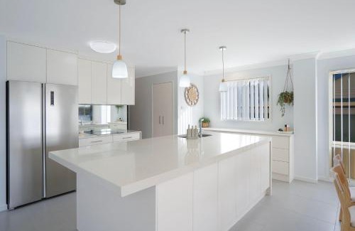 Swansea Haus | Swansea Lake Front Retreat