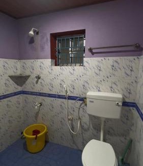 Hireguthi Haus | Swarnagandha Cottages and Family rooms