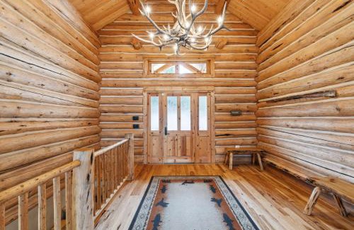 Victor Haus | Sweathouse Creek Lodge