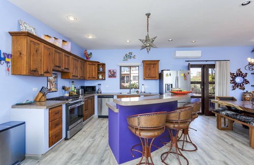 Los Barriles Haus | Ausgedehnte Meerblick-Schritte zum Strand mit Pool und Feuerstelle. In der Nähe von Tres Palapas!