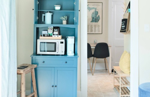 Hart Haus | Sweeping Views on Hart Lake I Near Silverlake + Pentwater + Ludington