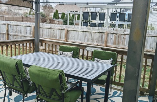 Spring Hill Haus | Sweet Family Home, comfy and casual :)