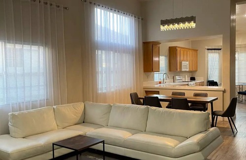 Antelope Haus | Sweet Holidaynn