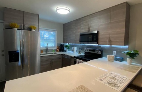 Loring Heights Wohnung | Sweet Space Dipped in Honey ~ Atlantic Station!