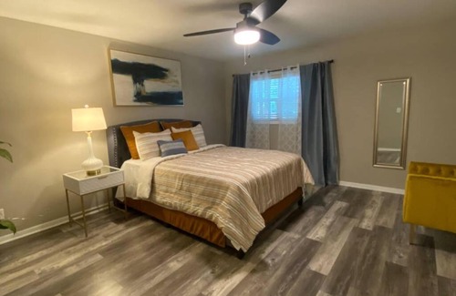 Loring Heights Wohnung | Sweet Space Dipped in Honey ~ Atlantic Station!