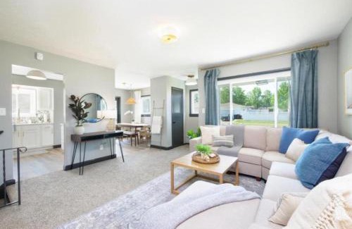 Parma Haus | Swim and Relax with a Pool Hot Tub and Renovated HomeHop