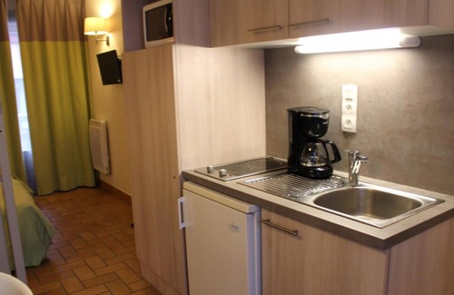 Evian-les-Bains Wohnung | 50m from shops, swimming pool, sauna, terrace, balcony, tv, 52m², Thollon les Mémises