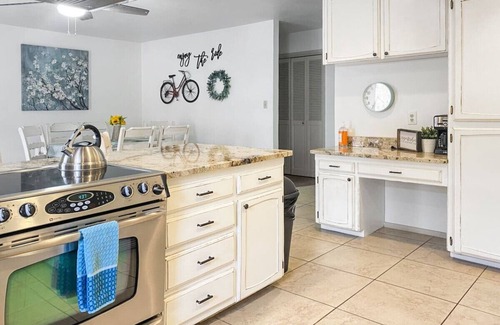 Santa Clara Haus | Swiss Corner Cottage * Private-Heated Indoor Pool