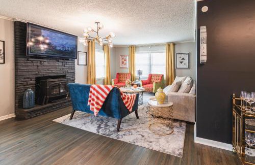 Mayo Meadow Haus | T-Town Bougie - Trendy and Fun! Only blocks from Expo Square