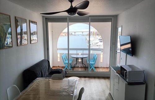 Leucate Wohnung | T2 cabine avec très belle vue sur le port de plaisance