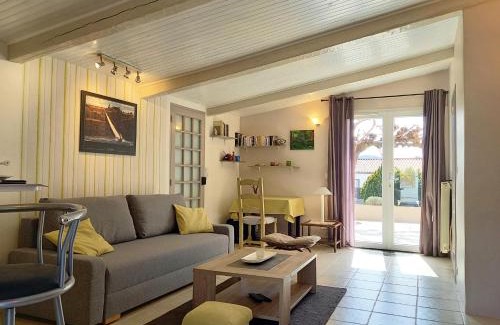 Carnoules Wohnung | T2 de charme 55 m² au calme avec terrasse ombragée 40m2