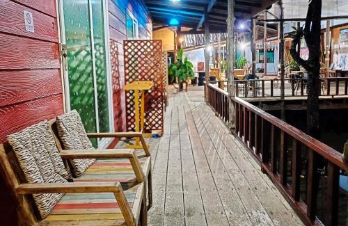 Ko Kood Haus | TA YAI HOMESTAY (ตา ยาย โฮมสเตย์)