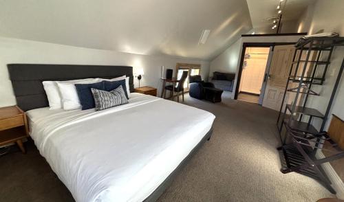 Downtown Hotel | Tahoe Star Hotel