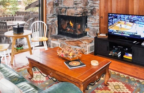 Tahoe Sierra Estates Haus | Tahoe Taverns 101 by Tahoe Mountain Properties