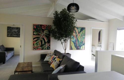 Takapuna Haus | Takapuna Centre 3B plus Netflix