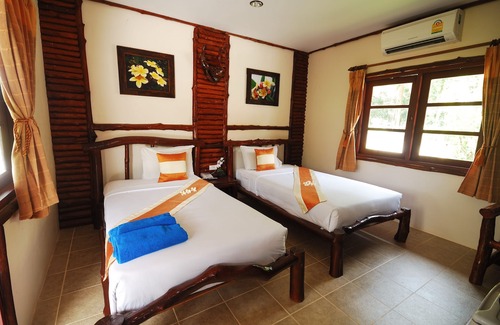 Khanom Hotel | Talkoo Beach Resort Khanom