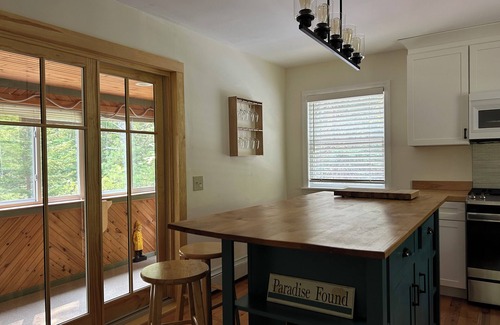 Hall Quarry Haus | Gut ausgestattetes Glücksspiel in der Nähe von Acadia's Echo Lake und Trails! Blick auf den Echo See ..