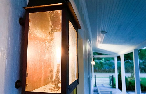 New Albany Haus | Tallahatchie Townhouse | Downtown ON the Tanglefoot