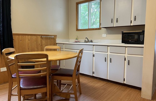 Lake of Bays Kabine | Tally-Ho Inn