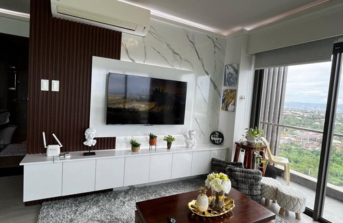 Maribago Eigentumswohnung | Tambuli Condo 1 bedroom resort & spa near airport beach access amazing view