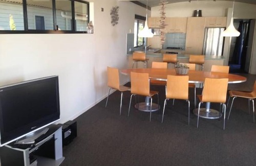 Brisbane Waterfront Haus | Tangalooma Haus Moreton Island